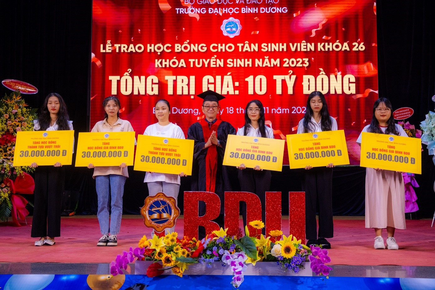 5 Học bổng toàn phần