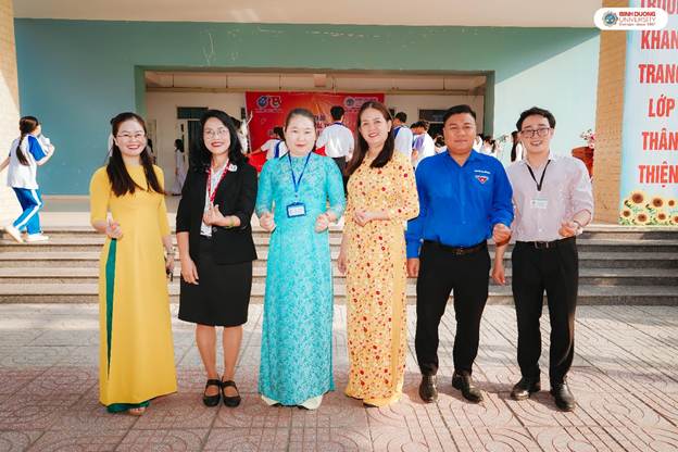 CHƯƠNG TRÌNH “HÀNH TRANG VÀO TƯƠNG LAI”: ĐỊNH HƯỚNG KỲ THI TỐT NGHIỆP THPT 2026 CHO GẦN 1.500 HỌC SINH